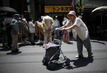 失智老人當(dāng)服務(wù)員 日本推出“上錯(cuò)菜”餐廳
