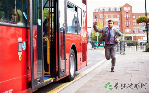 乘客打司機還投訴 如何文明乘車出行