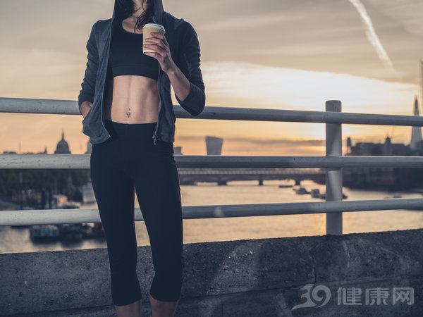 想知道你能活多久？閉上眼睛，單腿站立！