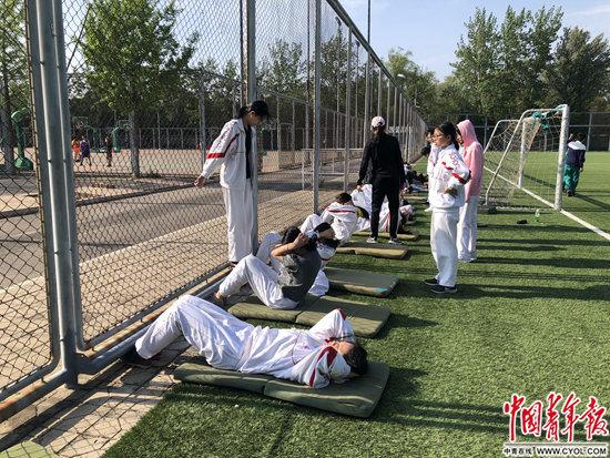 醫(yī)學(xué)專(zhuān)家談：女生有必要推遲月經(jīng)應(yīng)對(duì)中高考嗎？