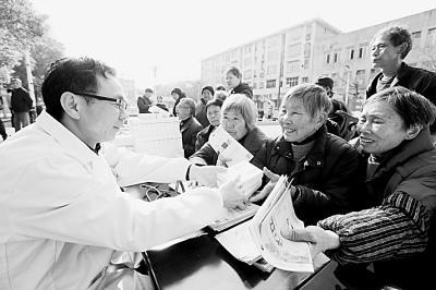 中國健康扶貧：推動貧困地區(qū)疾病預(yù)防關(guān)口前移