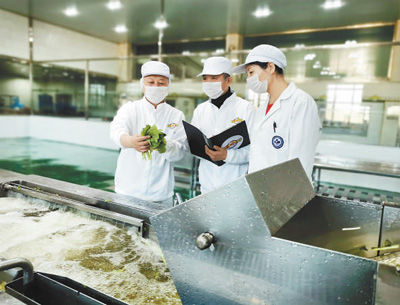守護(hù)食品安全的人:敬畏“舌尖上的安全”-易網(wǎng)健康<a href=http://m.aoa7937.com/jkys/ target=_blank class=infotextkey>養(yǎng)生</a>網(wǎng) 守護(hù)食品安全的人:敬畏“舌尖上的安全”