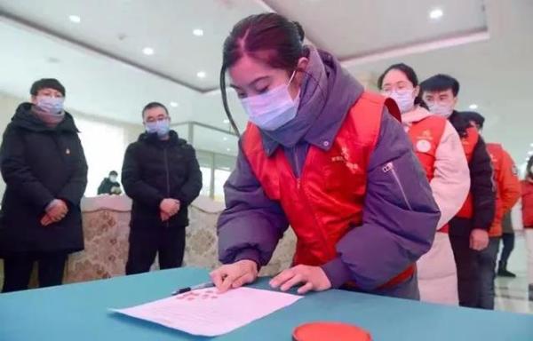 唐山寶島婦兒醫院捐贈口罩，助力媒體工作者