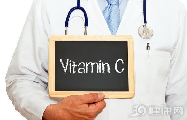 維生素C可預(yù)防新冠病毒？濫用維C，危害可不少