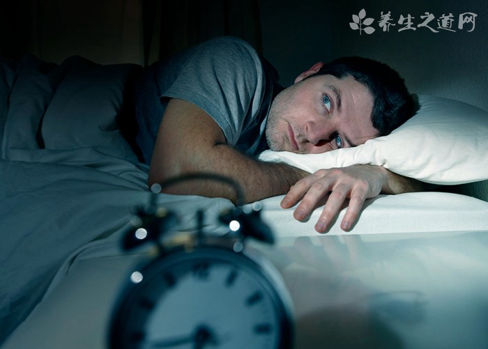 眼鏡蛇鉆老人被窩 被蛇咬了該怎么急救