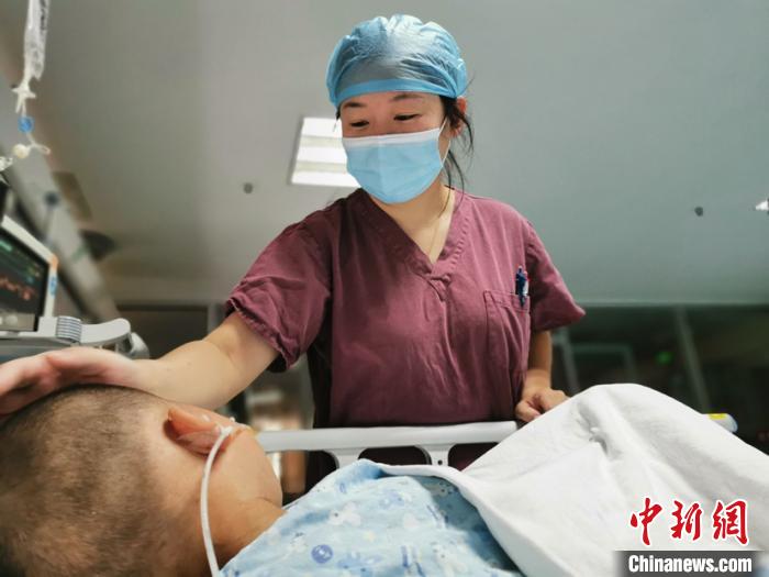 男童誤食兩顆磁力珠 專家通力配合將磁力珠取出-易網健康<a href=http://m.aoa7937.com/jkys/ target=_blank class=infotextkey>養(yǎng)生</a>網 男童誤食兩顆磁力珠 專家通力配合將磁力珠取出