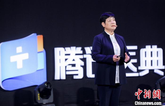 出生缺陷、抑郁癥、脊椎病年輕化 專家云端直擊醫(yī)學(xué)等“痛點(diǎn)” 闡釋解決之道-易網(wǎng)健康<a href=http://m.aoa7937.com/jkys/ target=_blank class=infotextkey>養(yǎng)生</a>網(wǎng) 出生缺陷、抑郁癥、脊椎病年輕化 專家云端直擊醫(yī)學(xué)等“痛點(diǎn)” 闡釋解決之道