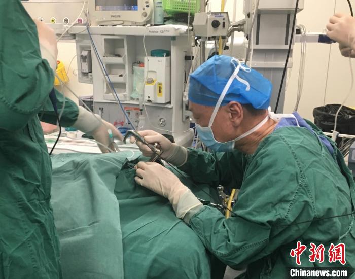 甘肅多學科專家精準施治罕見早產兒重度喉軟骨軟化