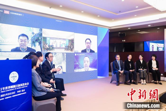 專家:睡眠障礙已成為一個社會和民生問題-易網(wǎng)健康<a href=http://m.aoa7937.com/jkys/ target=_blank class=infotextkey>養(yǎng)生</a>網(wǎng) 專家:睡眠障礙已成為一個社會和民生問題