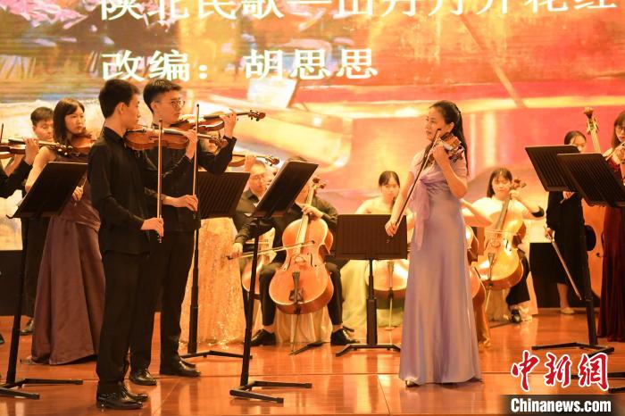 上海推廣“無痛分娩” 音樂胎教帶去人文關(guān)懷-易網(wǎng)健康<a href=http://m.aoa7937.com/jkys/ target=_blank class=infotextkey>養(yǎng)生</a>網(wǎng) 上海推廣“無痛分娩” 音樂胎教帶去人文關(guān)懷
