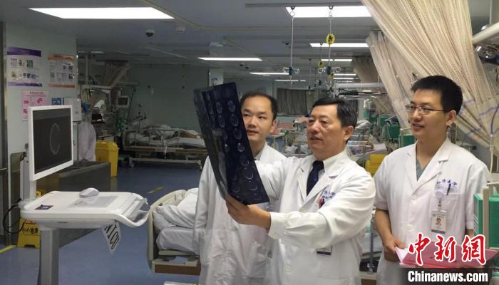 中國學者受邀點評國際重要臨床研究成果 呼吁推廣多模態腦監測技術-易網健康<a href=http://m.aoa7937.com/jkys/ target=_blank class=infotextkey>養生</a>網 中國學者受邀點評國際重要臨床研究成果 呼吁推廣多模態腦監測技術