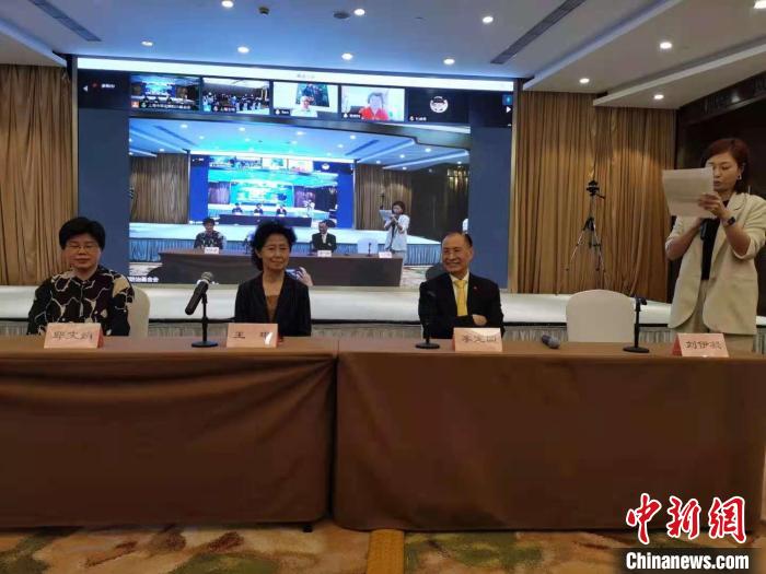 中國已上市罕見病藥物70余種 “孤兒藥”步入上市快車道-易網健康<a href=http://m.aoa7937.com/jkys/ target=_blank class=infotextkey>養生</a>網 中國已上市罕見病藥物70余種 “孤兒藥”步入上市快車道