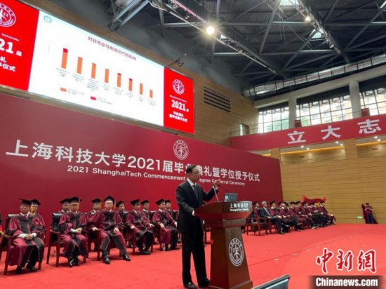 鐘南山在滬談新冠防控：放心打國產疫苗