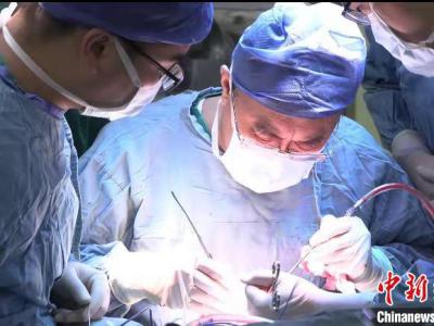 利刃扎進(jìn)1歲女嬰顱內(nèi) 上海專家精準(zhǔn)定位取斷刃