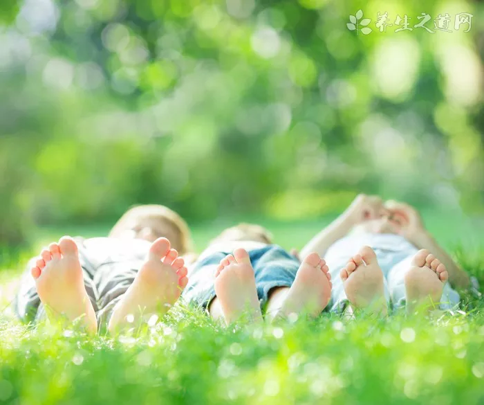 女性夏天用什么泡腳好 夏天怎么泡腳才是正確的