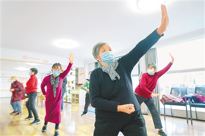 加強(qiáng)主動(dòng)免疫助力健康老齡化(健康直通車(第106站))-易網(wǎng)<a href=http://m.aoa7937.com/ target=_blank class=infotextkey>健康養(yǎng)生</a>網(wǎng) 加強(qiáng)主動(dòng)免疫助力健康老齡化(健康直通車(第106站))