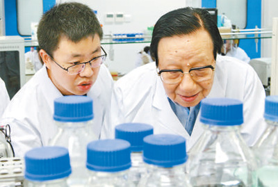 69年,致力于生物制品研究-易網(wǎng)健康<a href=http://m.aoa7937.com/jkys/ target=_blank class=infotextkey>養(yǎng)生</a>網(wǎng) 69年,致力于生物制品研究