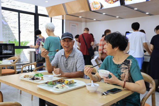 錨定現代化 改革再深化丨這個食堂“蠻好的”