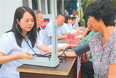 我國(guó)居民健康水平持續(xù)改善（大健康觀察）