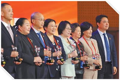 讓醫(yī)學(xué)科技充滿生命溫度