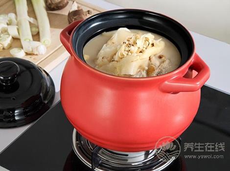 關(guān)于煲湯的幾個誤區(qū) 湯這么煲才能留住更多營養(yǎng)