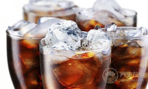 清晨絕不能吃四種食物 碳酸飲料容易讓血糖波動(dòng) 清晨絕不能吃四種食物 碳酸飲料容易讓血糖波動(dòng)