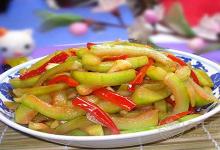 西瓜皮五款美味食譜 降溫消暑美容養(yǎng)顏