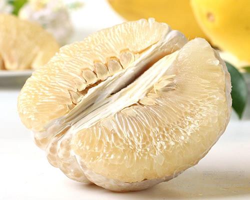 經(jīng)常吃柚子,竟有6種好處! 經(jīng)常吃柚子,竟有6種好處!
