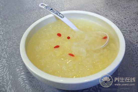 銀耳湯的制作方法 銀耳湯的制作方法