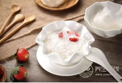 經期喝蜂蜜水竟然沒用!經期適宜吃什么 經期喝蜂蜜水竟然沒用!經期適宜吃什么