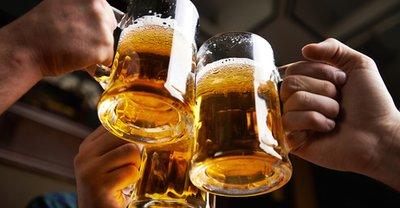 愛喝酒的人戒酒能否達(dá)到減肥的效果