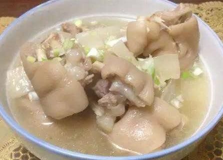 蘿卜豬腳湯應該怎么做營養效果更好
