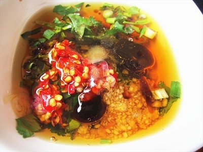 四川火鍋的油碟應(yīng)該怎樣搭配才正宗