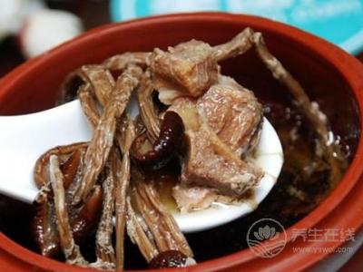 茶樹菇排骨湯的做法 茶樹菇的營(yíng)養(yǎng)價(jià)值