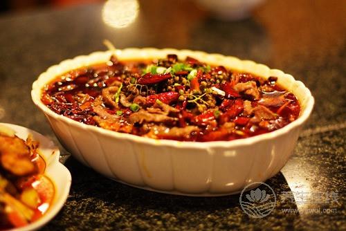 水煮肉片怎么做才有味 四款美味水煮菜的做法-易網(wǎng)<a href=http://m.aoa7937.com/ target=_blank class=infotextkey>健康養(yǎng)生</a>網(wǎng) 水煮肉片怎么做才有味 四款美味水煮菜的做法