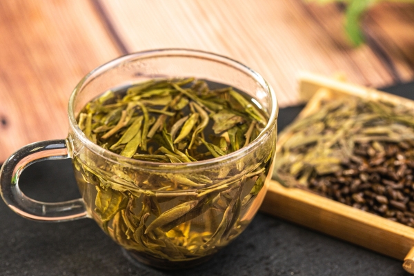 濕氣重的人喝紅茶還是綠茶 濕氣重能喝紅茶嗎