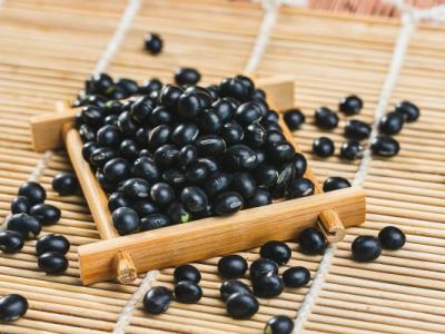 醋泡黑豆一般什么時(shí)間吃效果好 醋泡黑豆能補(bǔ)腎嗎