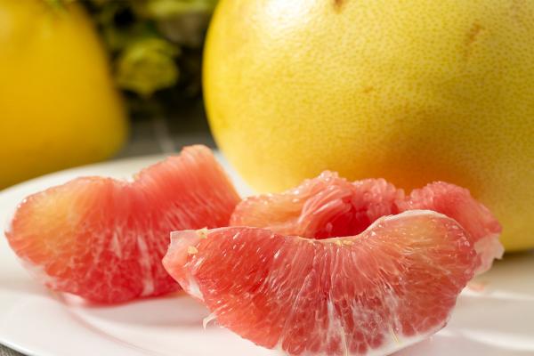 葡萄柚對(duì)肝臟排毒有哪些益處