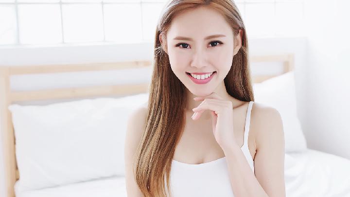 強(qiáng)勁的高潮讓快感增強(qiáng)十倍令人顫栗上癮的性愛旅程