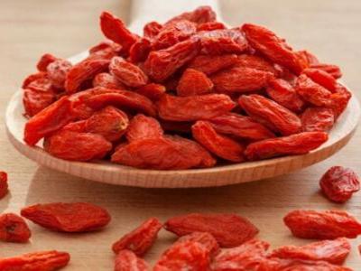 男人用什么泡水喝壯陽(yáng)持久？這五個(gè)天然補(bǔ)腎劑的食物多吃