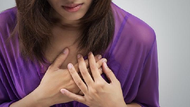 為什么男性喜歡看女人的胸部 最容易刺激男性的部位都有哪些