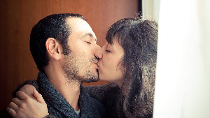 怎么體驗性愛的美妙 性生活按摩技巧讓快感翻倍
