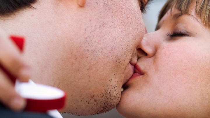 經常手淫有哪些危害？男性如何健康手淫？
