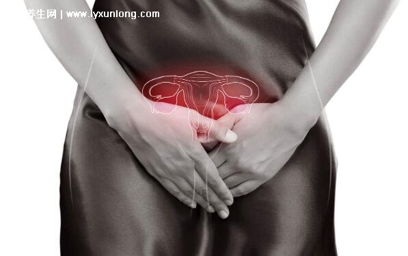 真實(shí)女生內(nèi)膜破壞的圖片，剝脫的子宮內(nèi)膜伴隨經(jīng)血排出