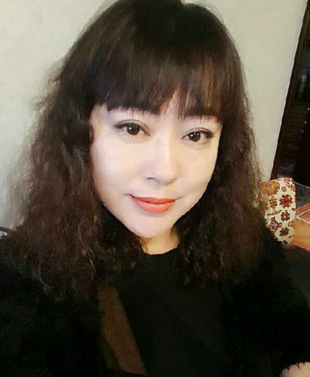 成功減掉30斤還撩到小15歲男友，走上顏值巔峰的她做了什么？