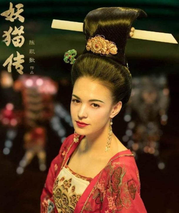 53歲的最美楊貴妃曾為戲暴增30斤，退出演藝圈的她美得讓人驚訝