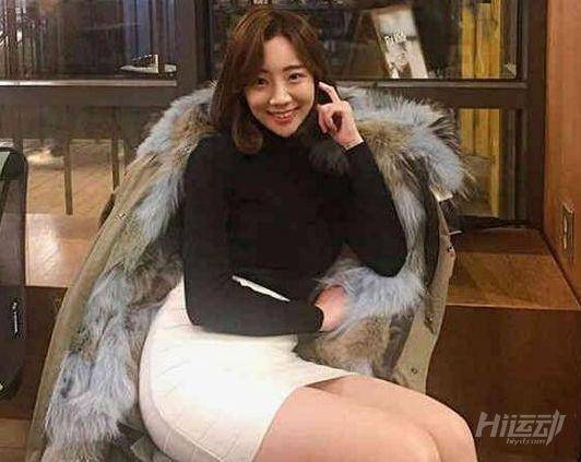 因過于干瘦被吐槽像骷髏家，健身3年后擁有一雙粗腿被稱女神
