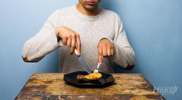 你還敢再節(jié)食減肥嗎？看看不吃晚餐的5個(gè)生理反應(yīng)