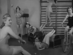懶人健身你還懶得過她們？80年前的健身房