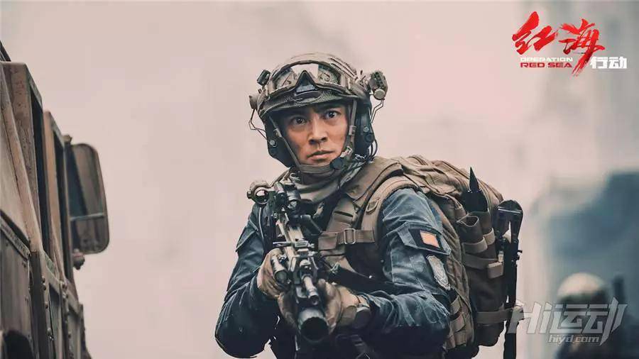 現(xiàn)代戰(zhàn)爭(zhēng)片不是愛情片，想演軍人，所有演員先健身訓(xùn)練半年